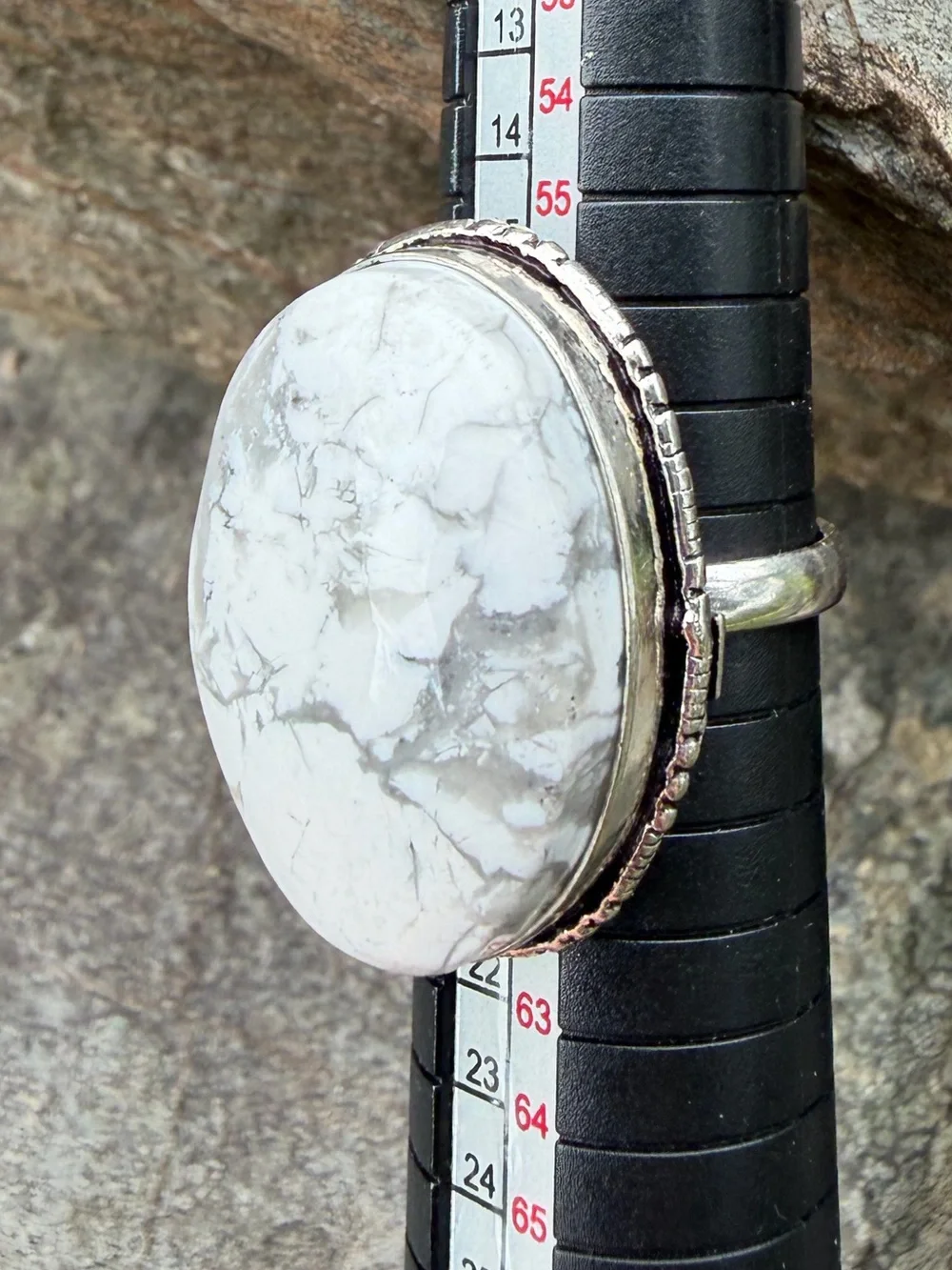 Vintage White Howlite Cabochon Silver Statement Ring